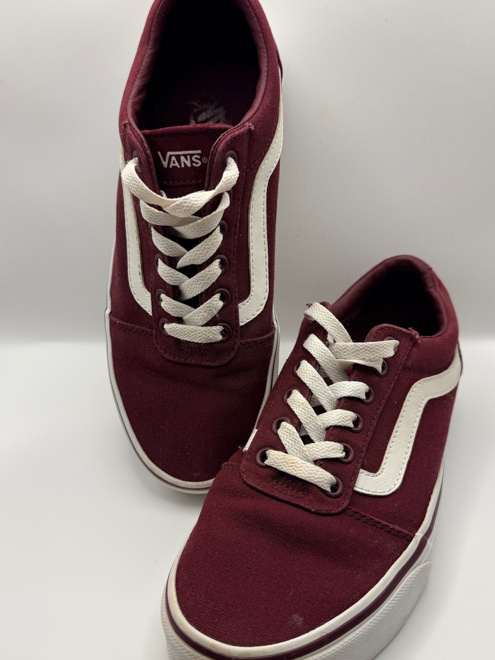 Vans Old Skool Burgundy Canvas Sneakers Women’s 8.5 Classic Skate Shoes
